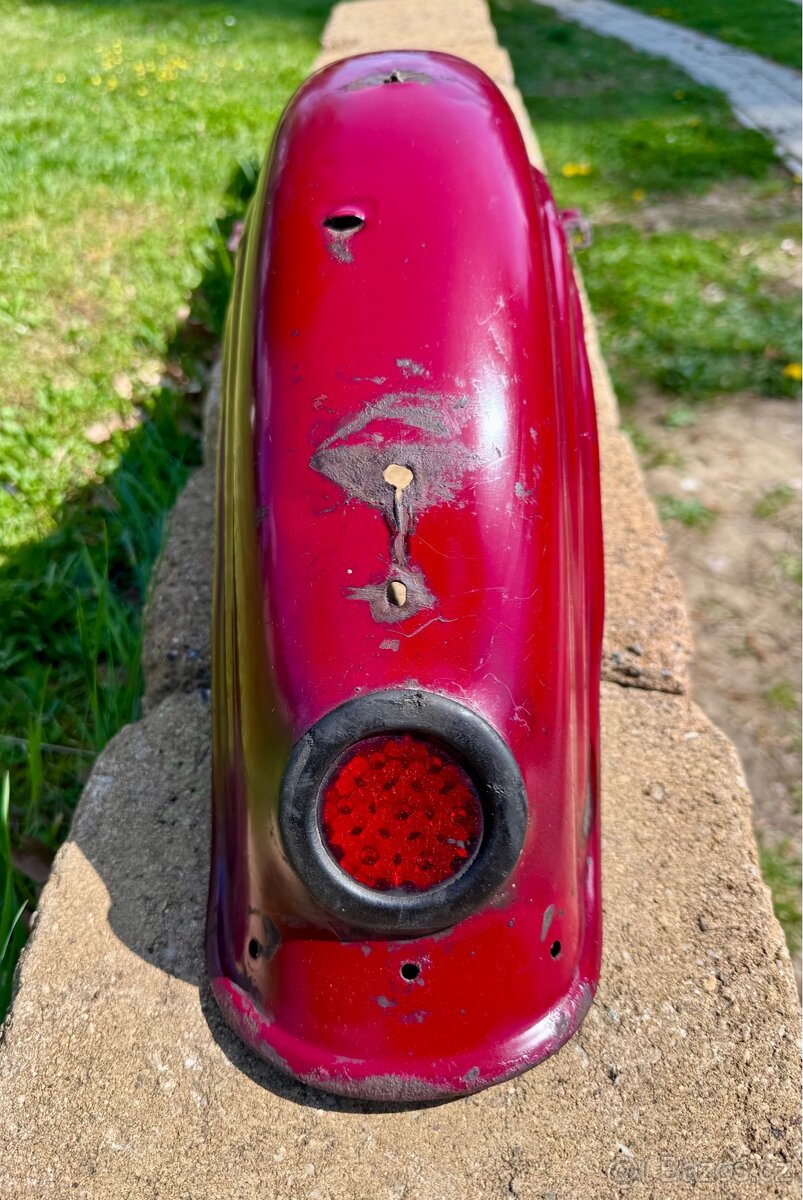 Jawa 250 350 panelka - zadní blatník - 12