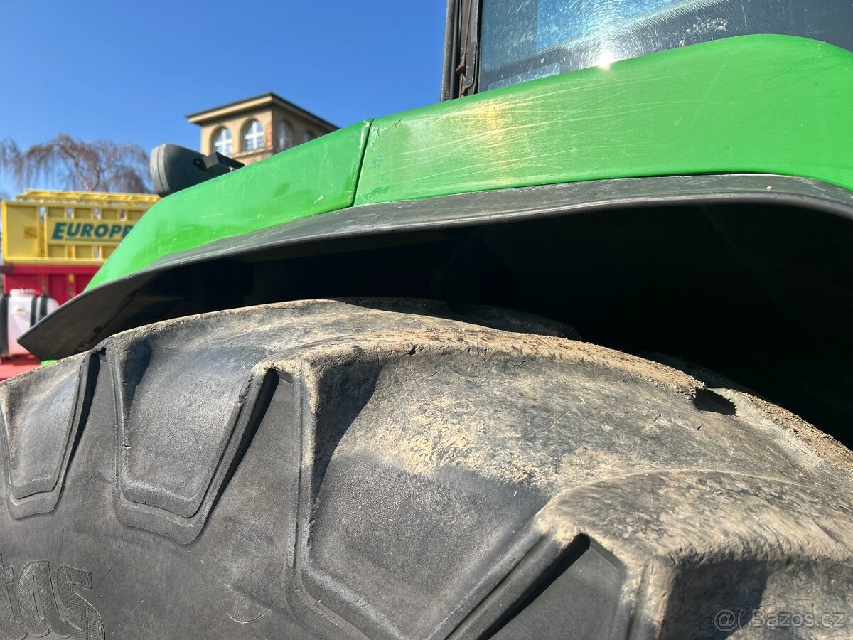 John Deere 8200 - 12