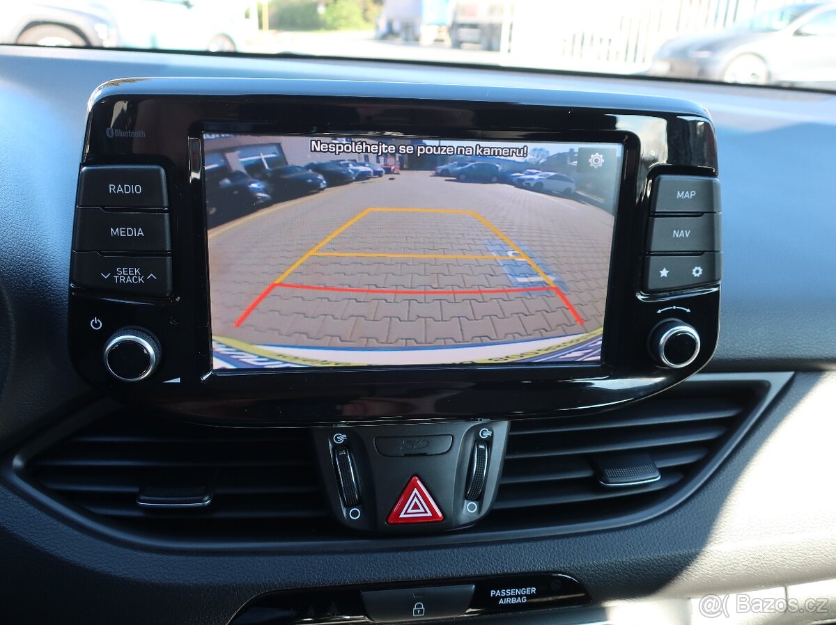 Hyundai i30 WG 1.6CRDi 85kW STYLE NAVI ALU ČR SERVISKA - 12