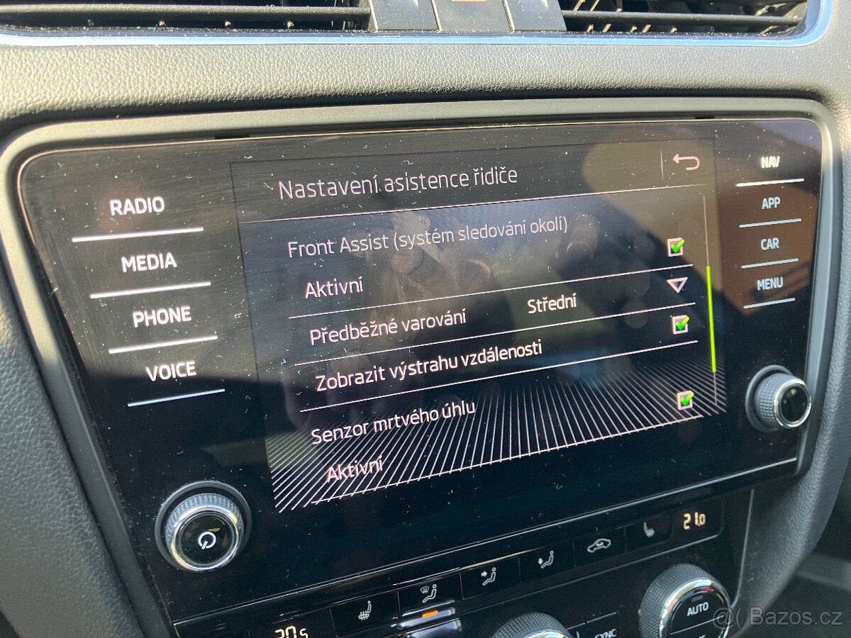 octavia 3 DSG 1,6 tdi combi faselift, výbava - 12