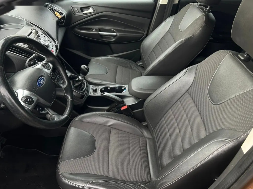 Ford Kuga, Titanium 4x4 2.0DTCi 160 - 12