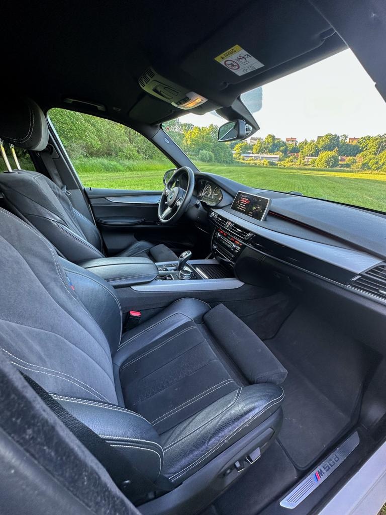 Bmw X5 M50d - 12