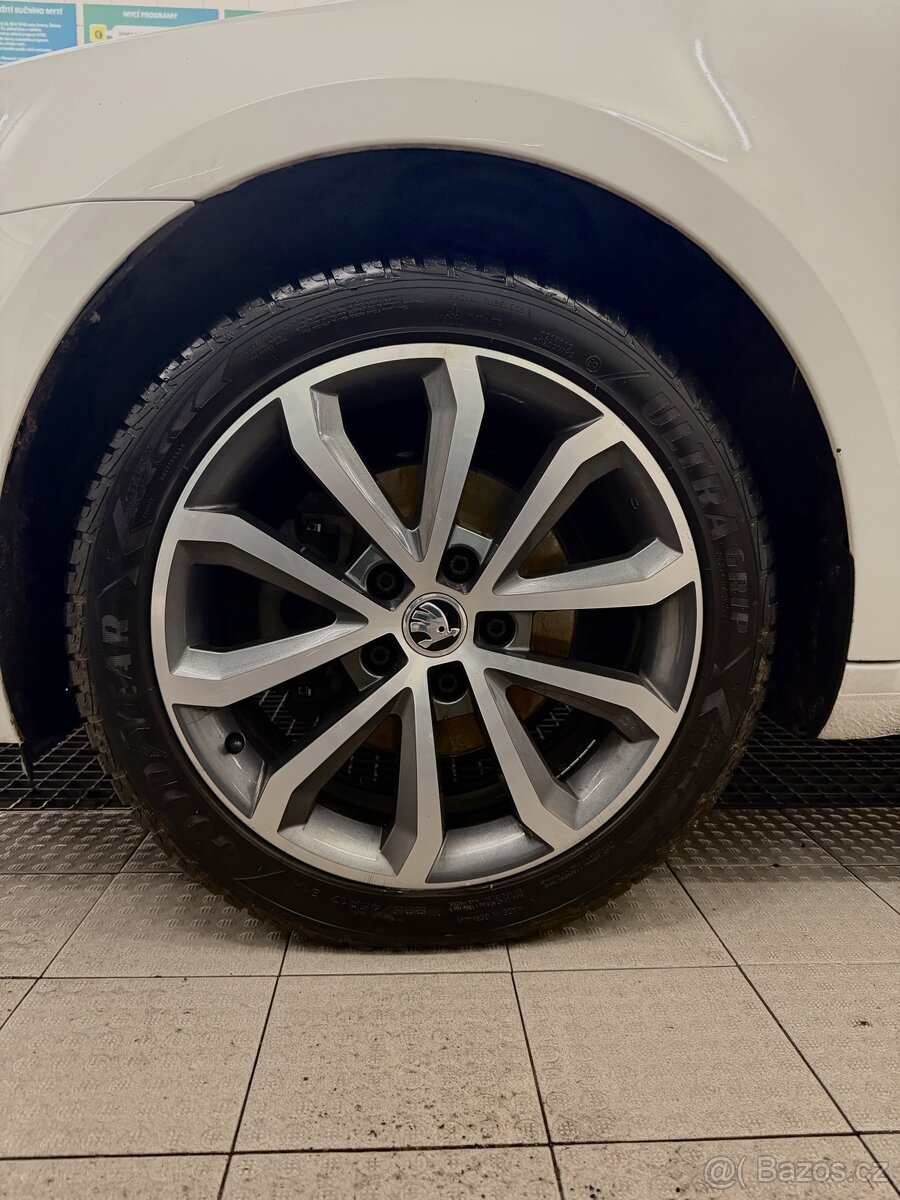 Nabízím k prodeji SKODA OCTAVIA 3COMBI 2.0 TDI 110KW - 12