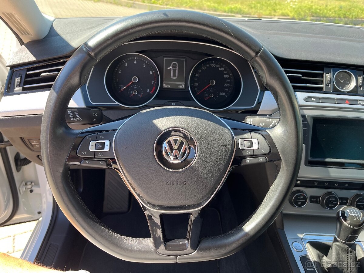 VW Passat b8 1.8 TSi Comfortline 1.Majitel - 12