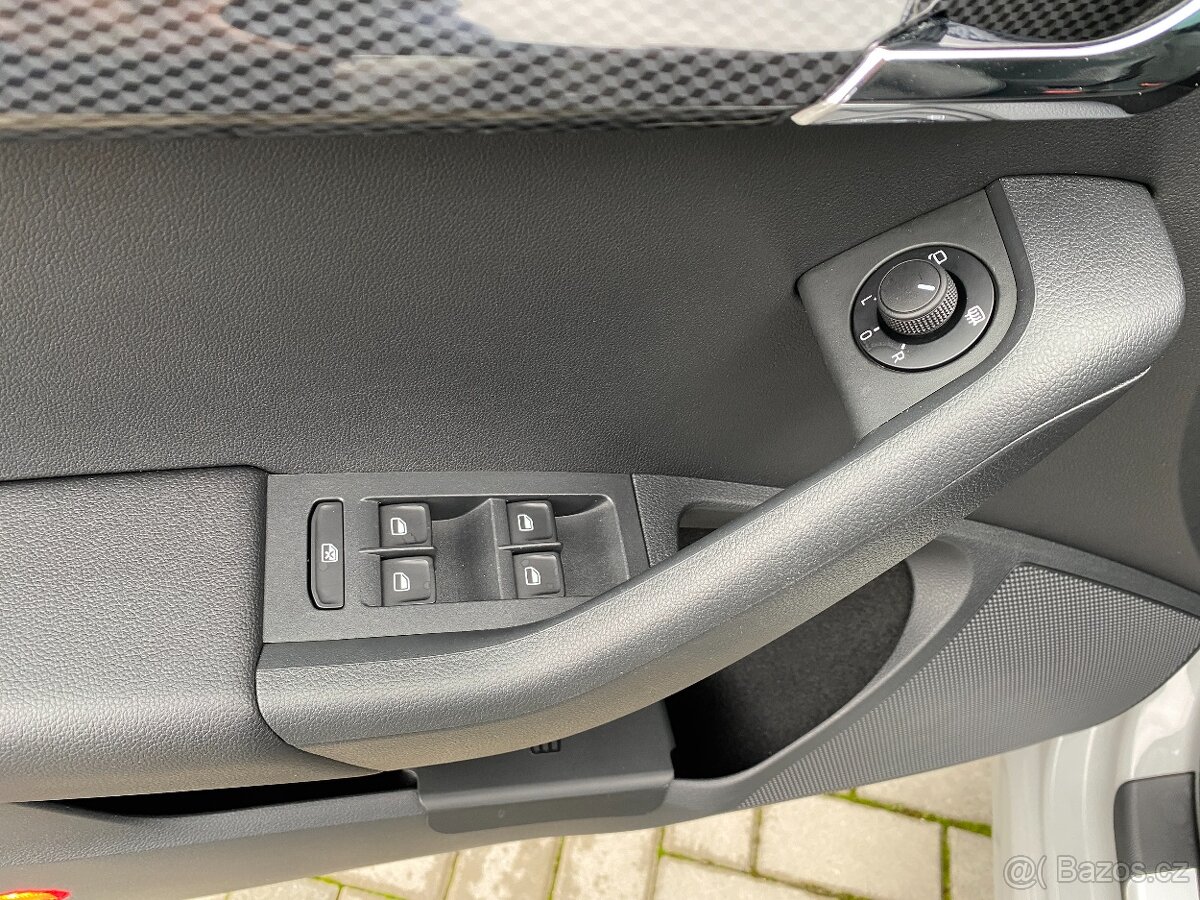 Škoda Octavia, 2.0 TSI 162kW-1xMAJ.-RS-XENON - 12