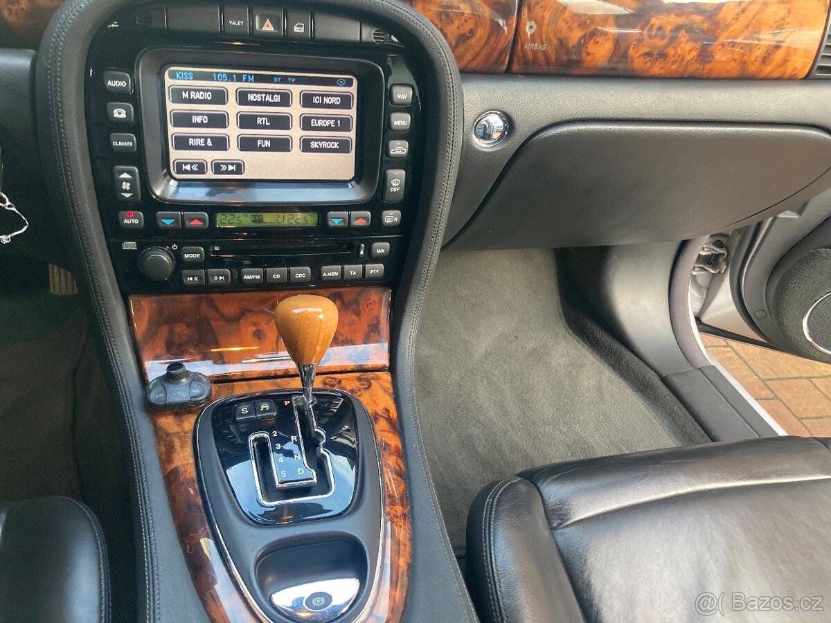 Jaguar Xj8 4.2 219kw r.v-2005 - 12