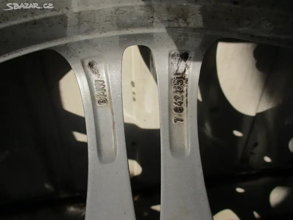ALU kola BMW F11 8+9x18 ET24 - 12