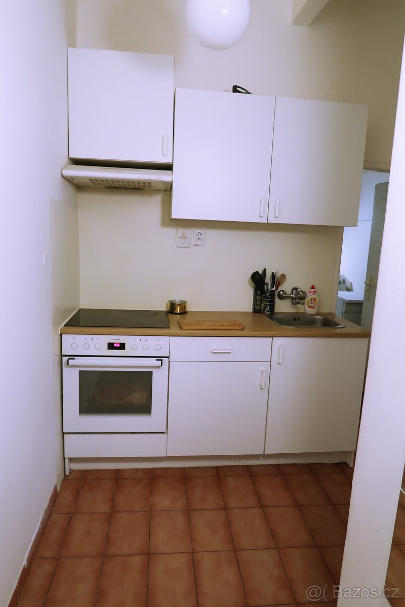 2+kk na Letné, Veverkova - 12