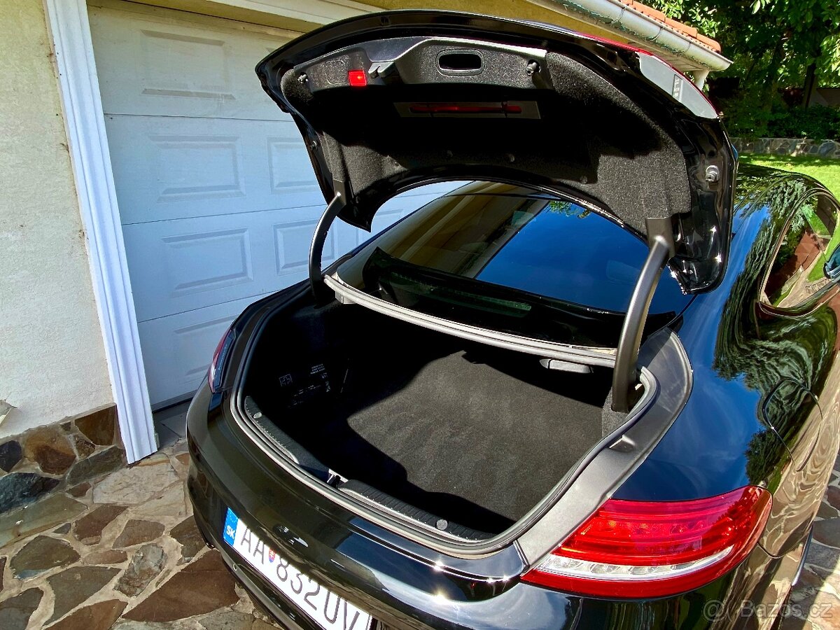 Mercedes-Benz C250 Coupe AMG Night Edition - 12