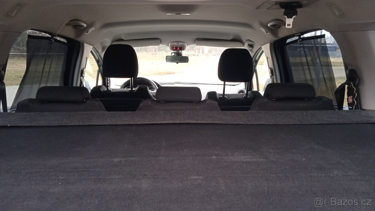 PEUGEOT 5008 1,6HDi82kw,rv11/2011,5-MÍSTNÉ,ALU,STK - 12