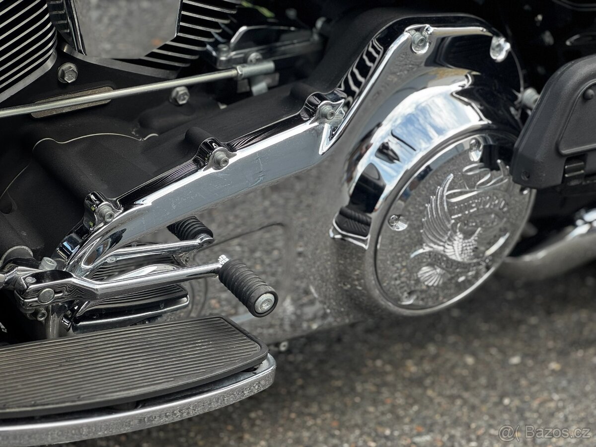 Harley-Davidson Electra Glide Ultra - 12