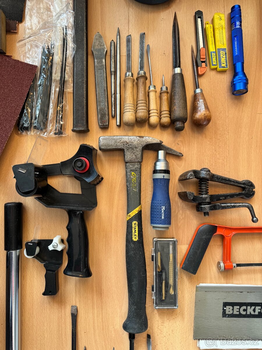 Nářadí a potřeby do domácnosti - 12