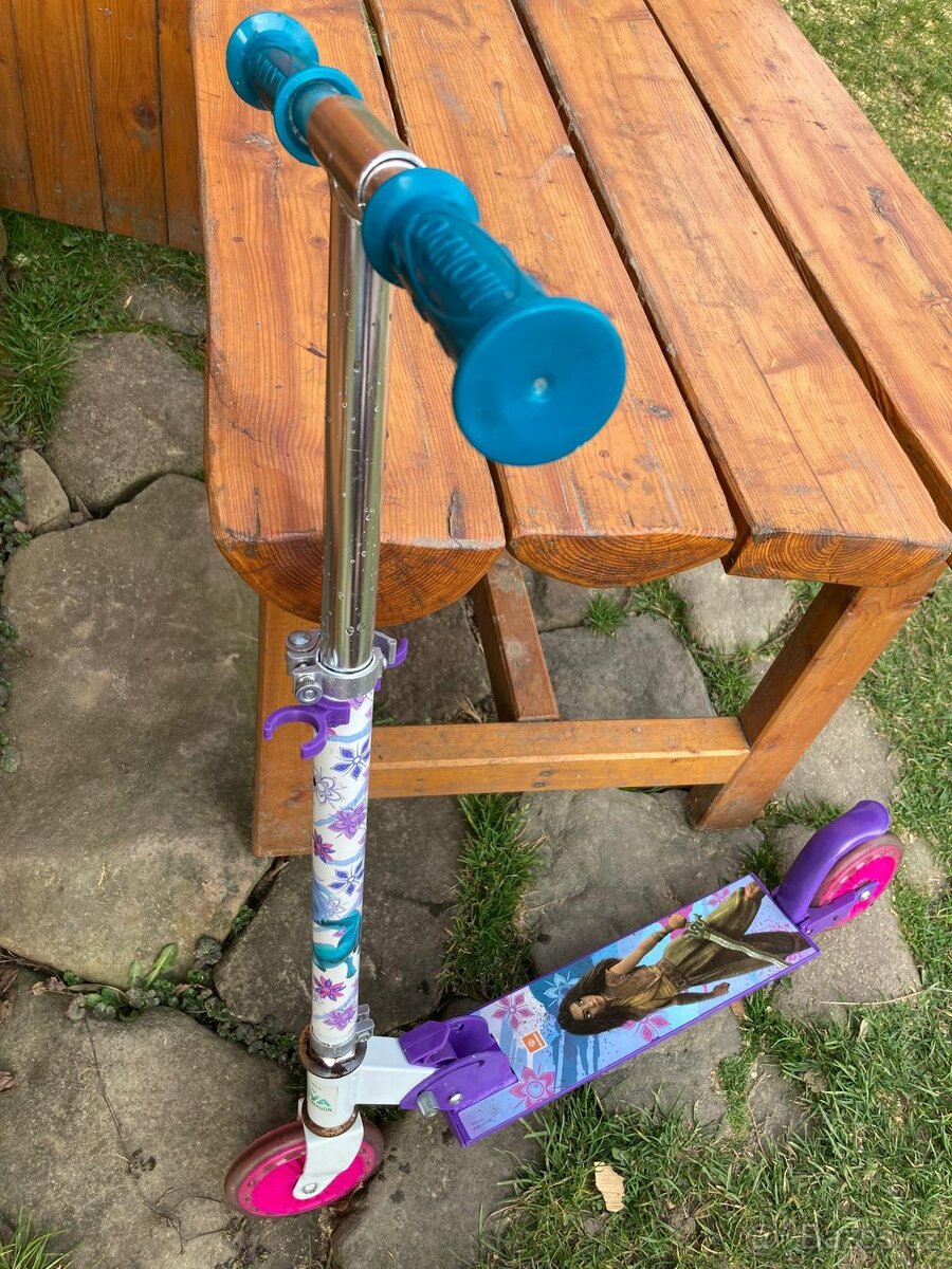 Dětské kolo,koloběžky a dětské brusle. - 12