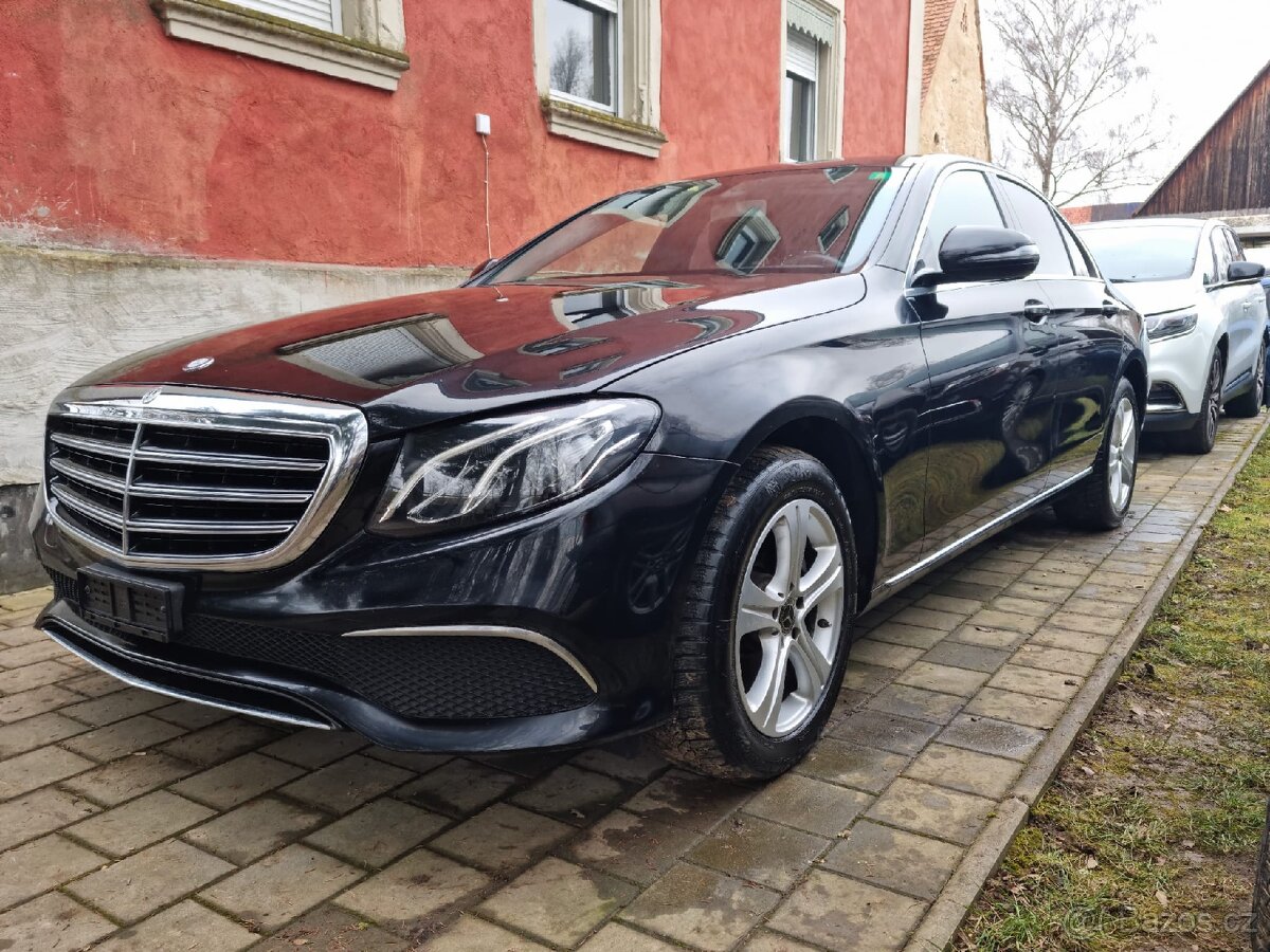 Mercedes Benz w213 - 12