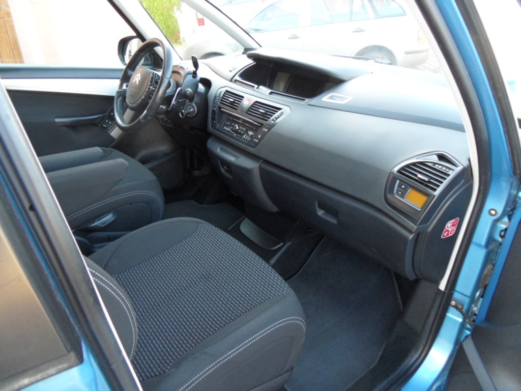 Citroen C4 Picasso 1.6 HDi,1,maj,naj.117000km,krásný stav - 12
