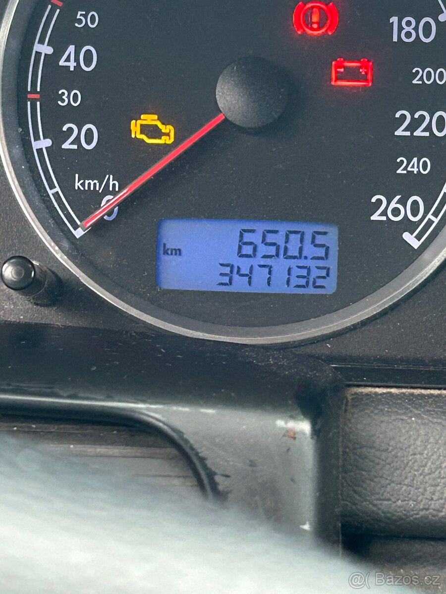 VW PASSAT B5.5 VARIANT 1.9 TDI COMBI - 12