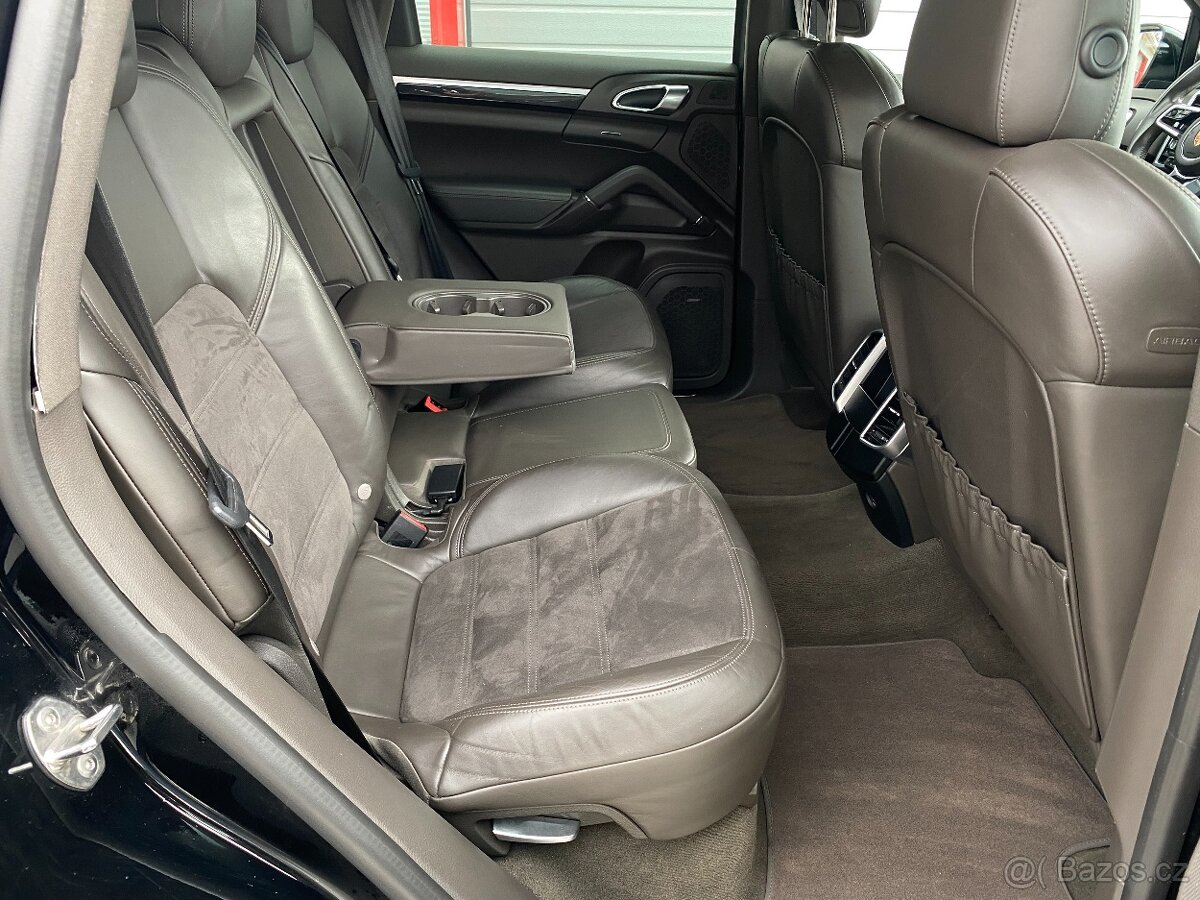 Porsche Cayenne Diesel PLATINUM - 2018, 1. majitel - 12