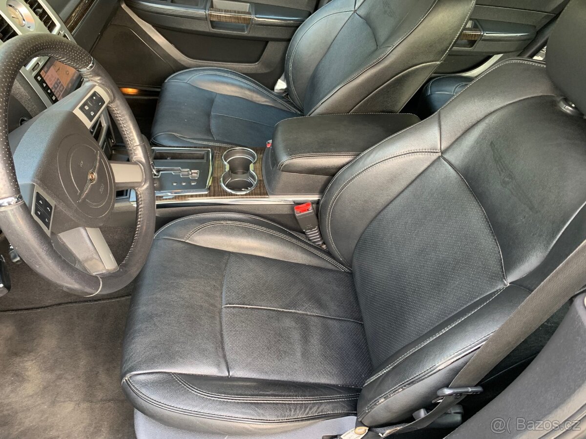 Chrysler 300C 3.0CRD limuzína Signature Series - 12