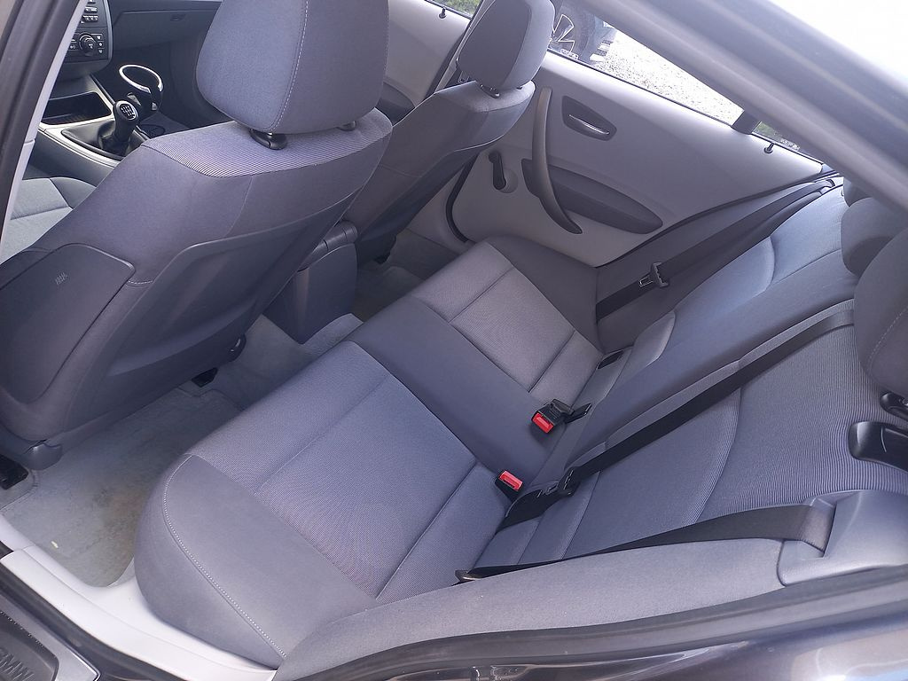 BMW Řada 118d klima+SERVIS+154000km - 12