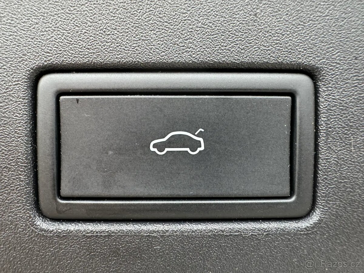 VW ID.4 GTX 220kw 4motion/matrix/panorama/360°kam/tažné - 12