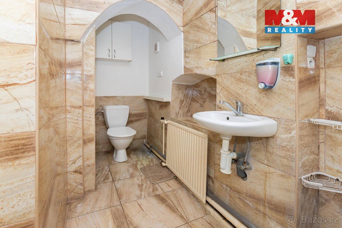 Prodej rodinného domu, 250 m², Ostřešany, ul. Ročkova - 12