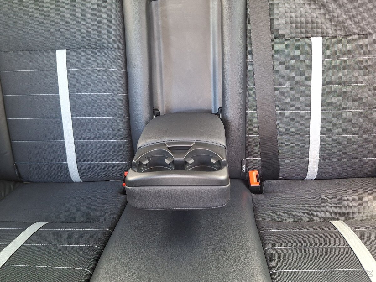 Ford Kuga 2.5T Titanium - 12