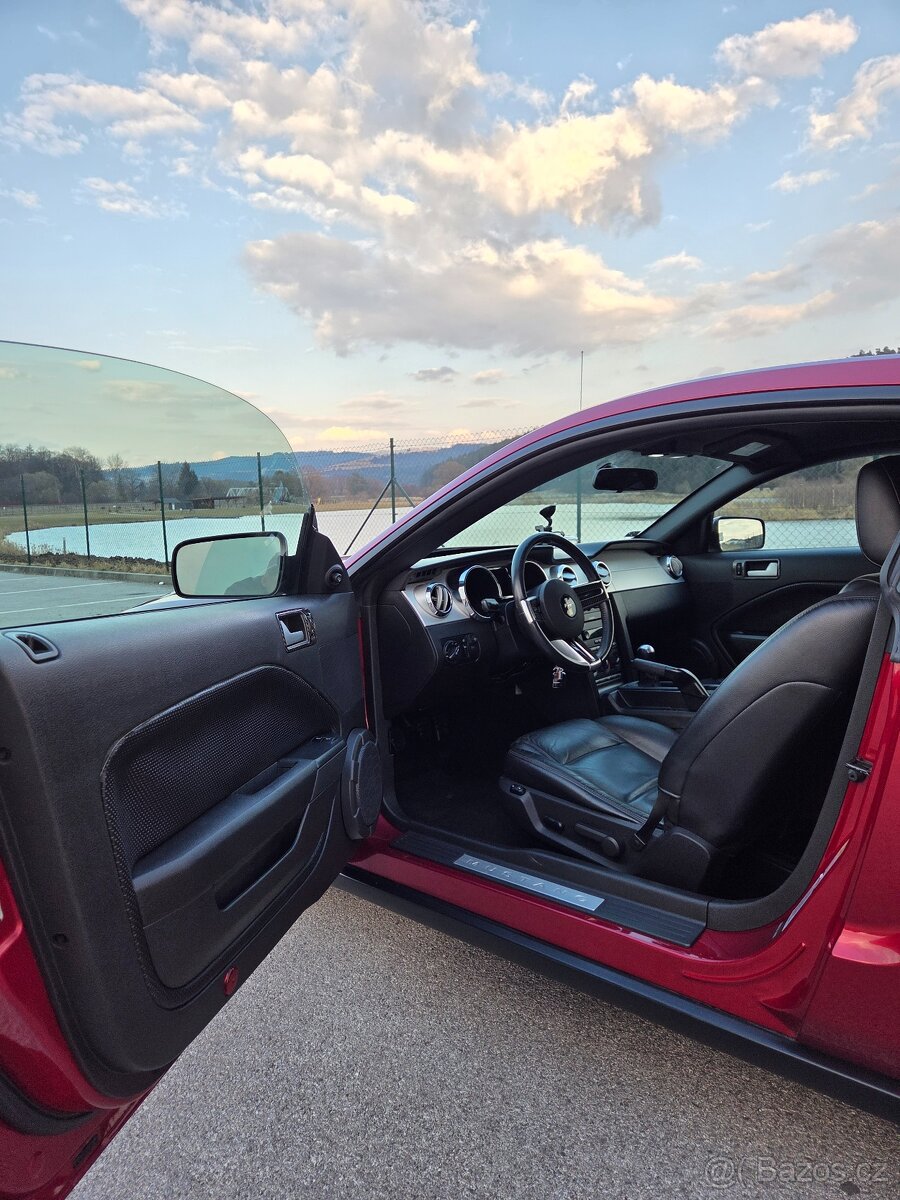 Ford Mustang 4.0 v6 - 12