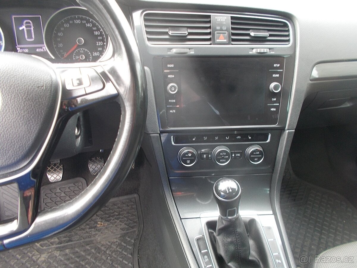 VW Golf 7 variant 1.6 tdi 85kw r.v. 2017 - 12