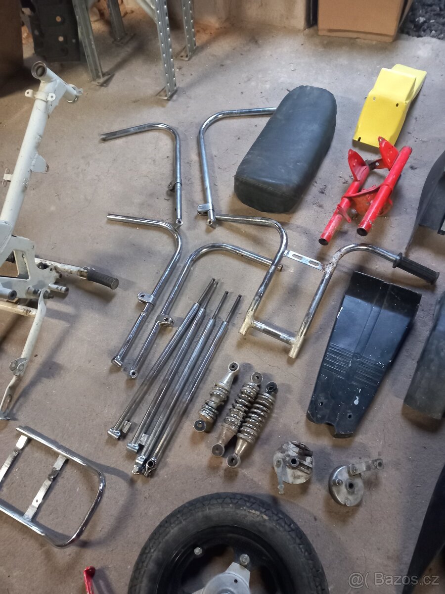 Moped Stella a Stella-Pento ruzne dily - 12