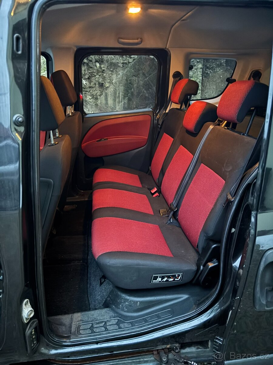 FIAT DOBLO PANORAMA 1,6 JTD, 7 MÍST - 12