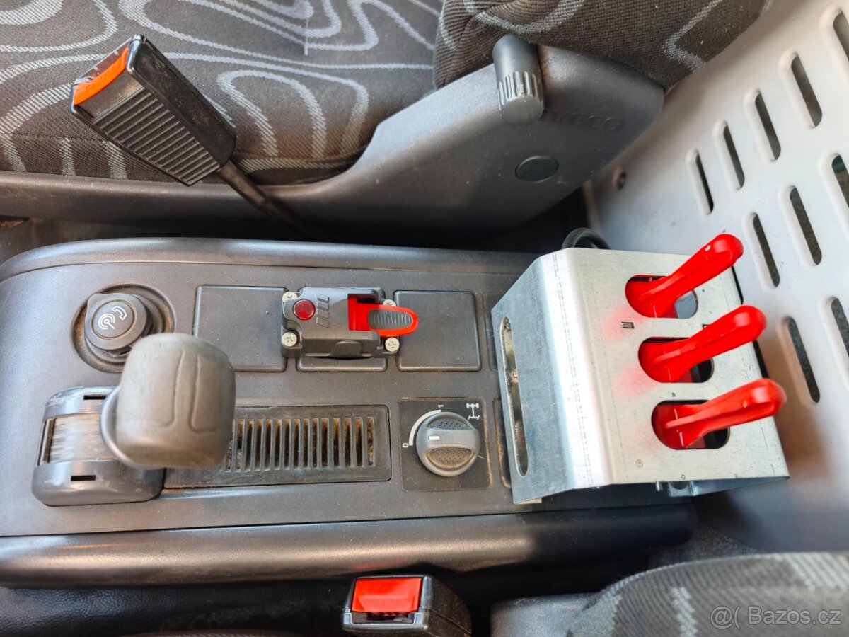 Iveco Eurocargo 120E18, nový 8t hákový nosič - 12