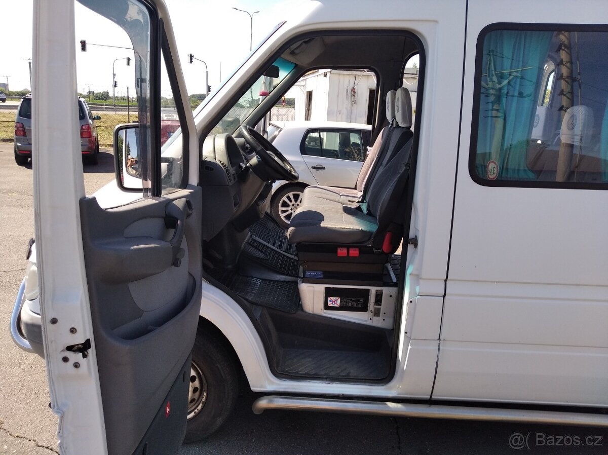 Mercedes-Benz Sprinter208CDi-9 míst - 12