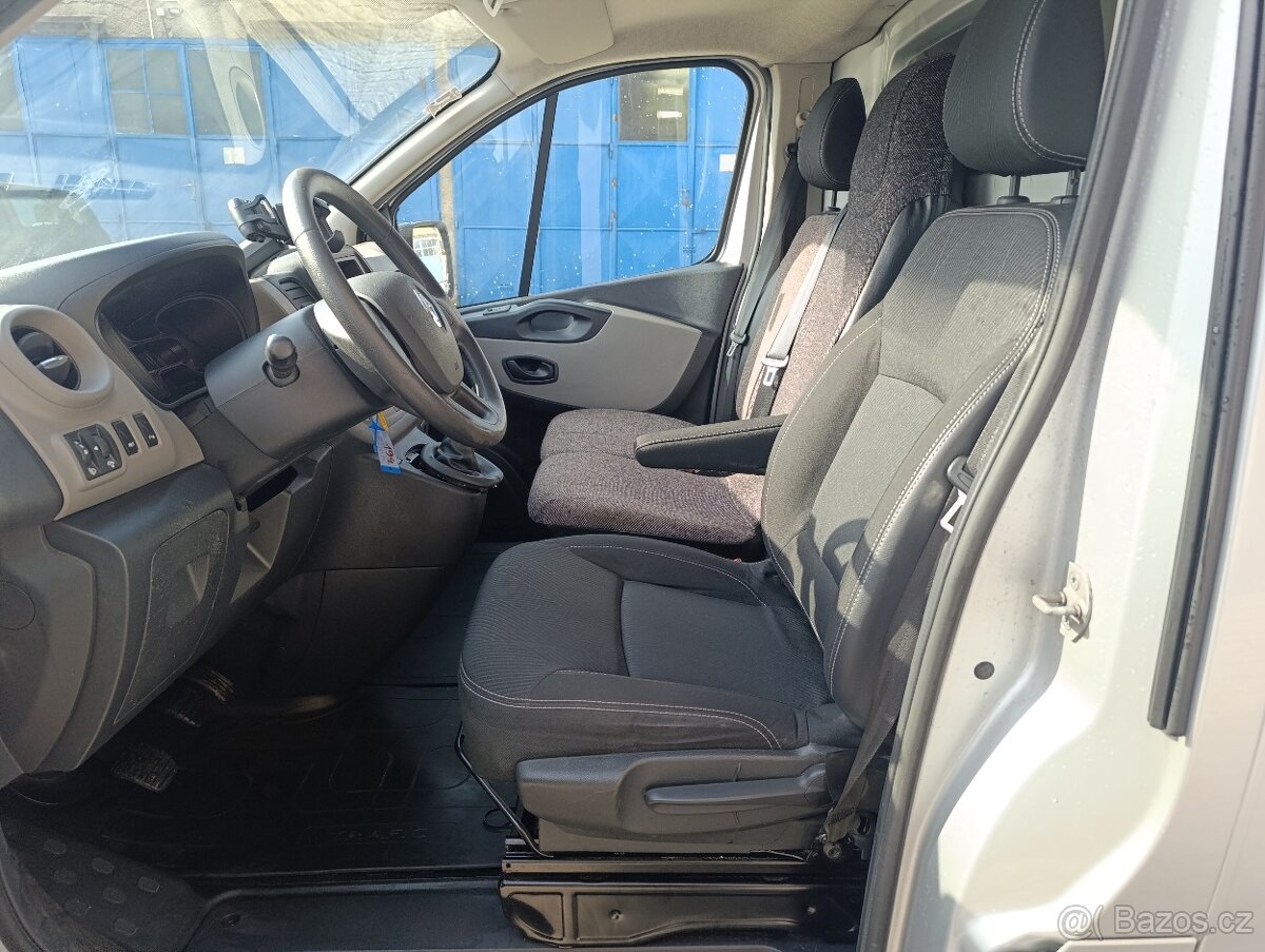 Renault Trafic 2018 - 12