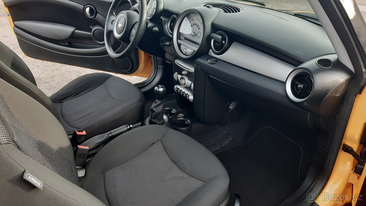 Mini cooper one r56 - 12