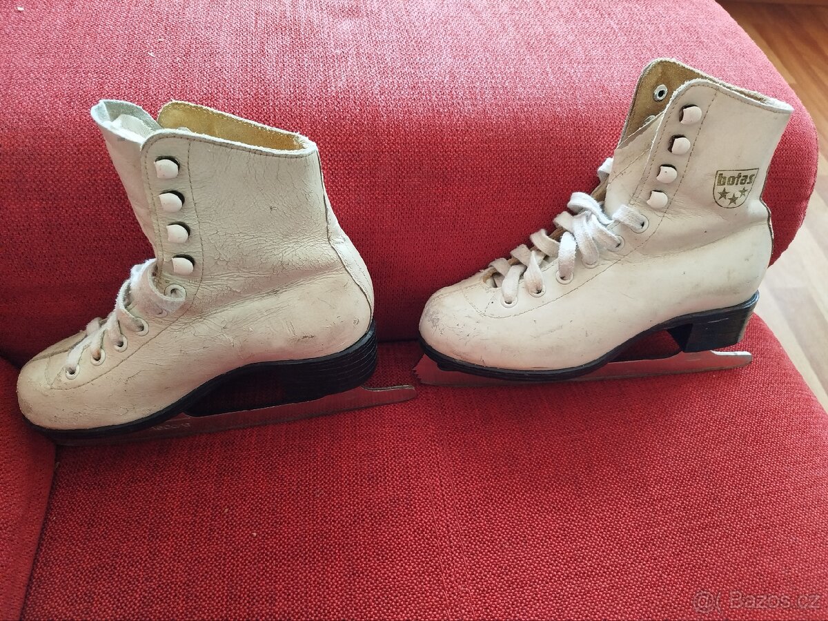 Dívčí brusle 34 - 12