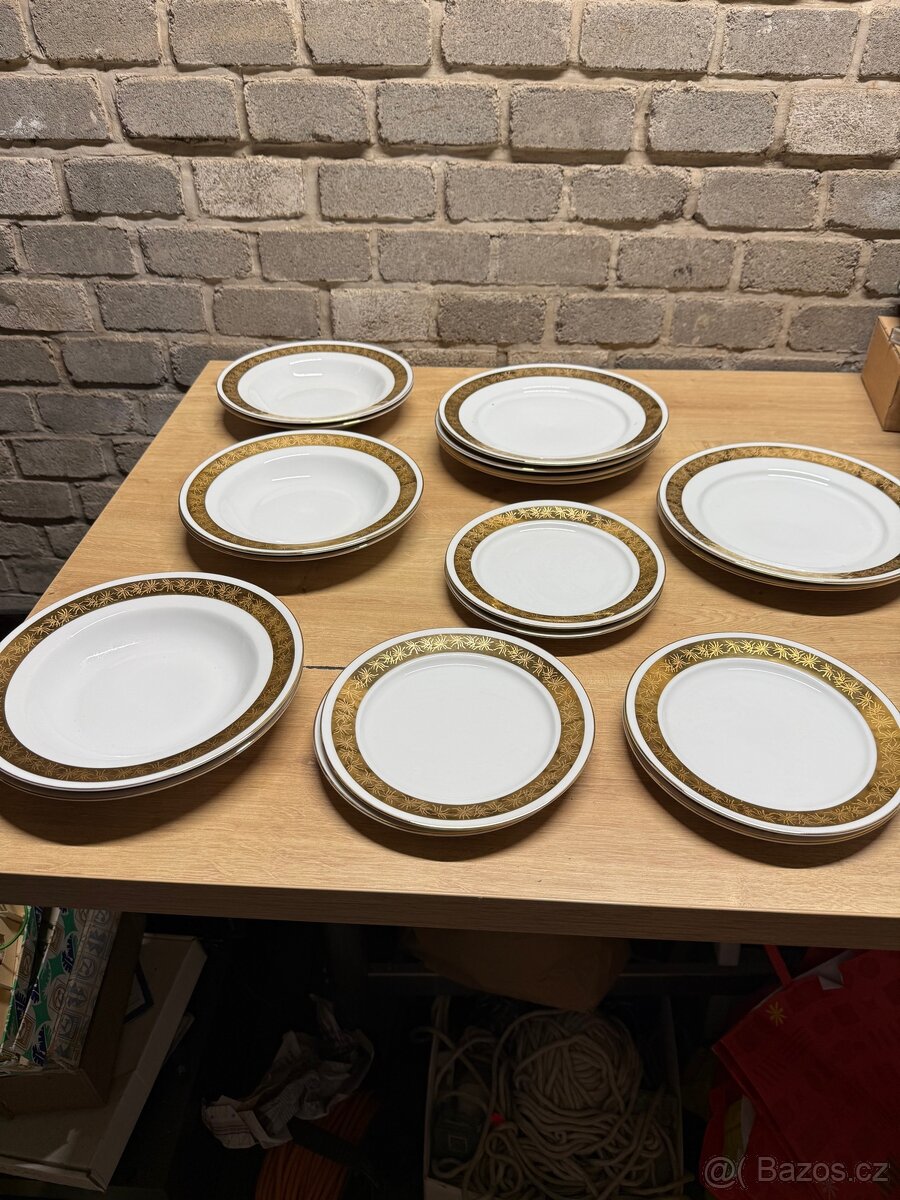 Vintage HC 18 kusů jídelní sada - 12