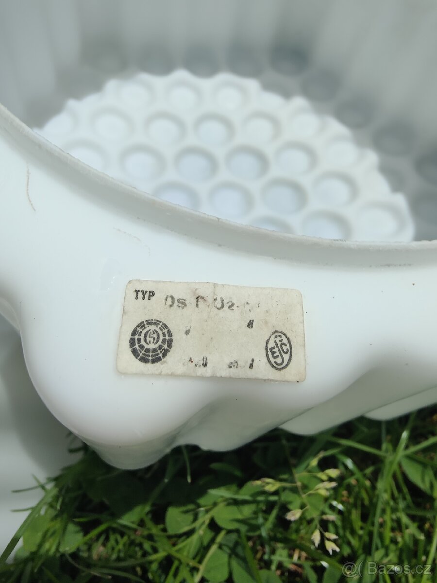 Ivan Jakeš 70 léta stropnice, světlo "včelí plástev" - 12