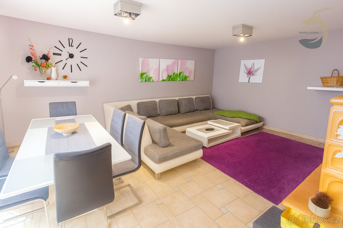 Apartmán 3+kk 93 m² s terasou 27 m², wellness a parkováním – - 12