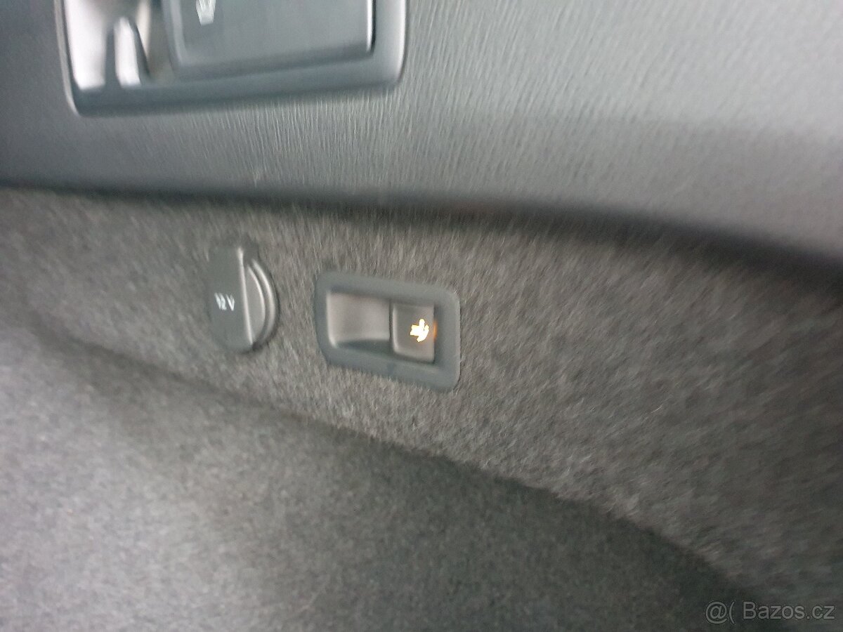 VW Passat B8 GTE Variant 1.4TSI 160kW DSG - záruka Autodraft - 12