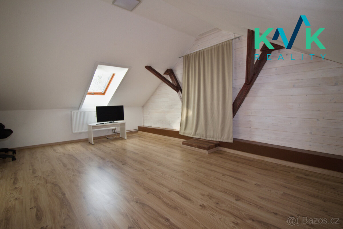 Prodej bytu, 4+1, po rekonstrukci, 125 m2, Ostrov - 12