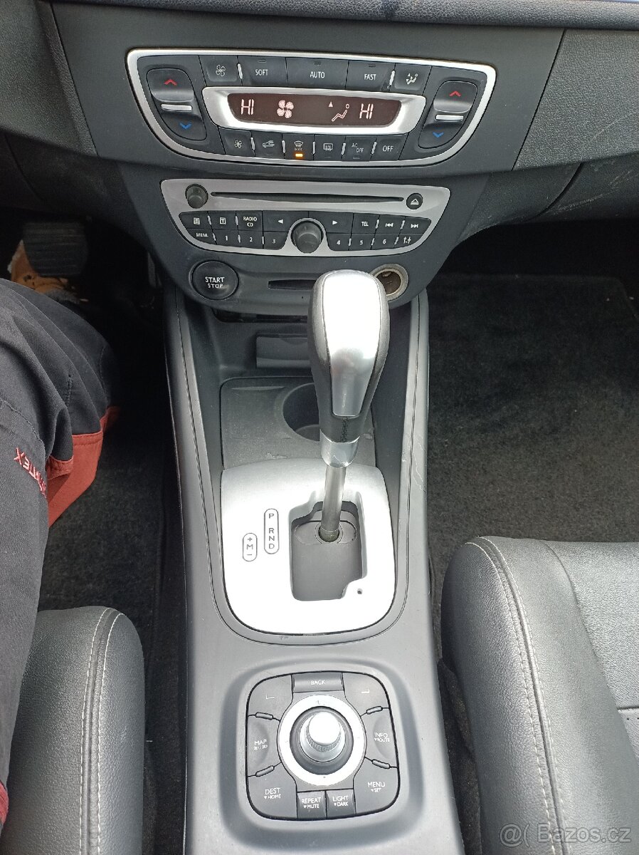 Renault Megane 2.0DCi automat - 12
