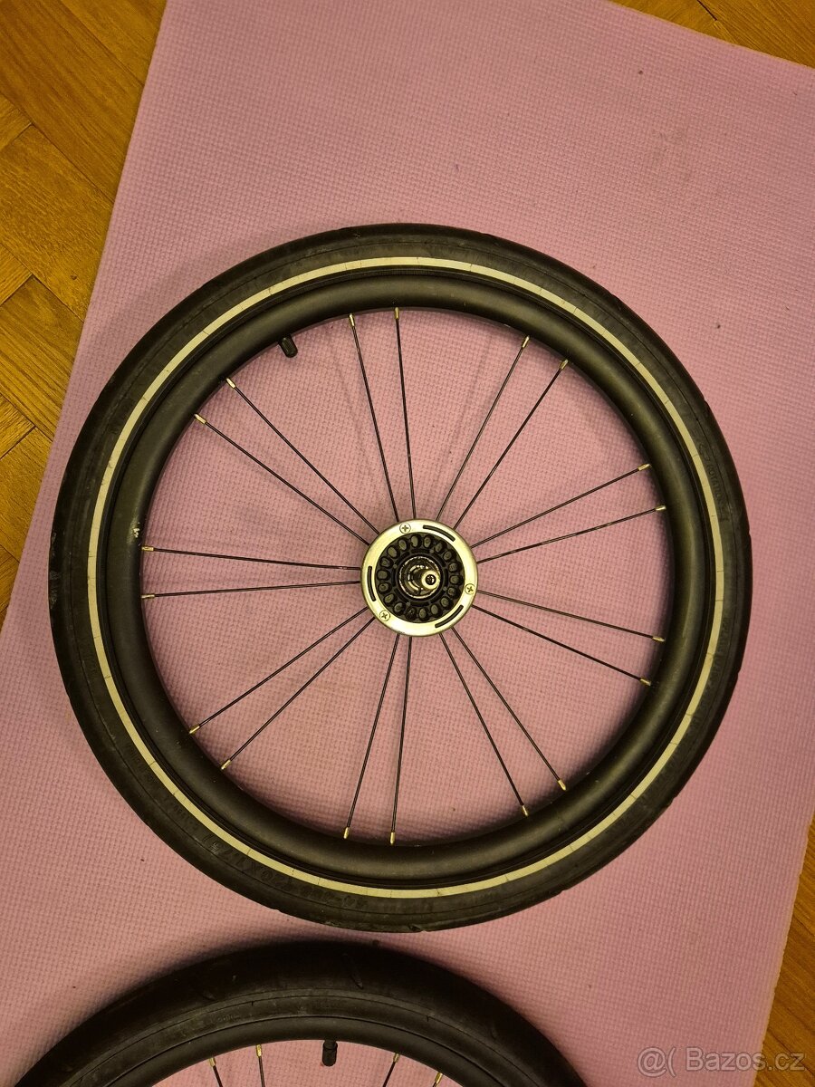 Thule chariot cross double + jogging set + ski set - 12