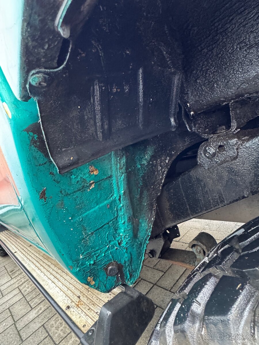 Toyota Hilux 2000 - 12