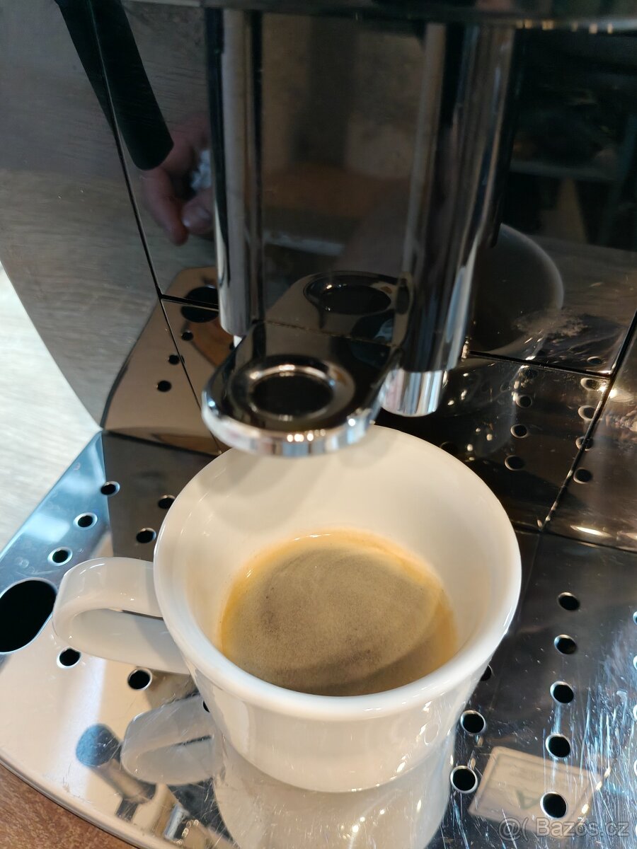 DeLonghi Magnifica S - 12