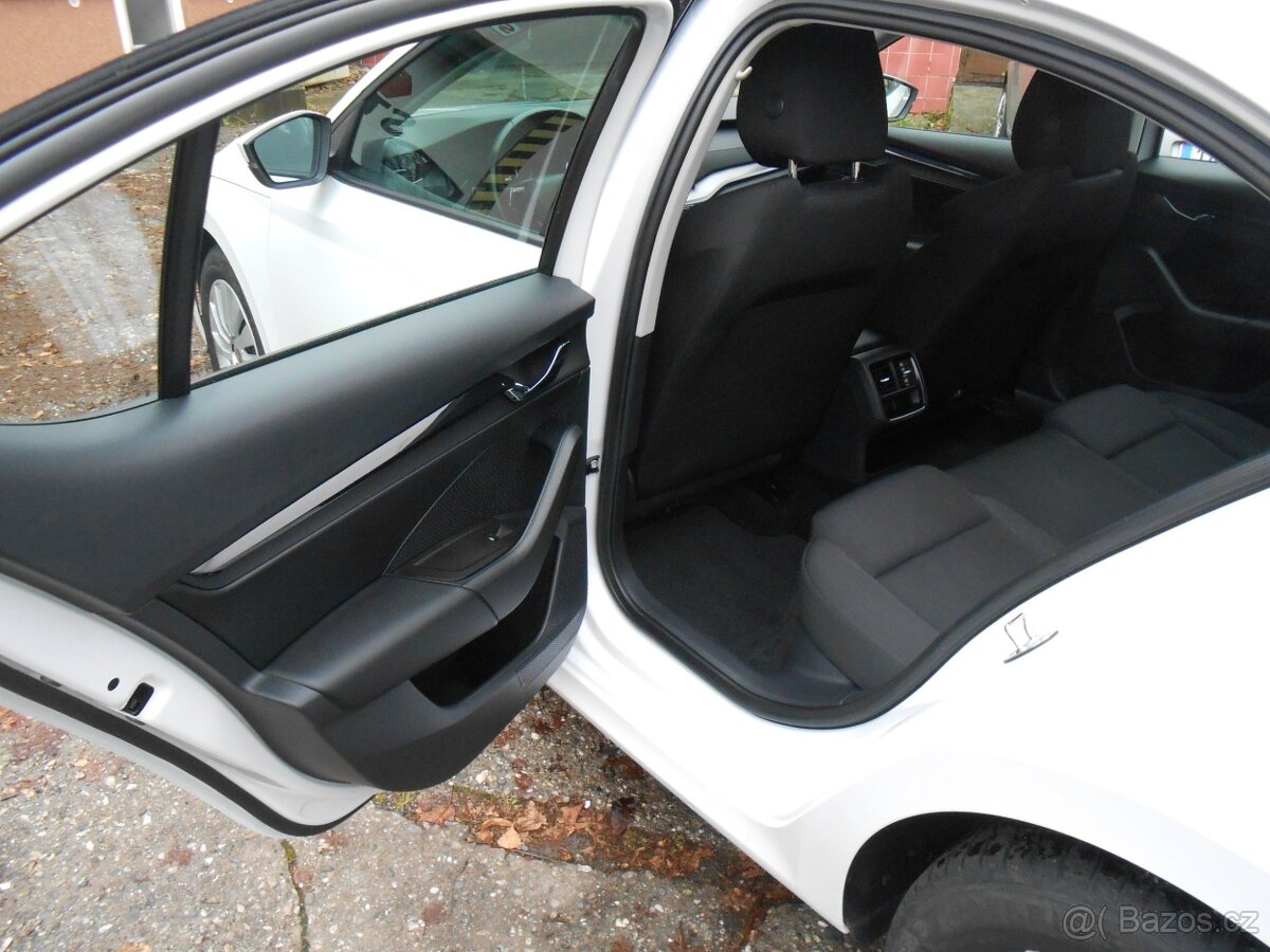 Škoda OCTAVIA IV 1.0TSi 81kW ACTIVE - 12