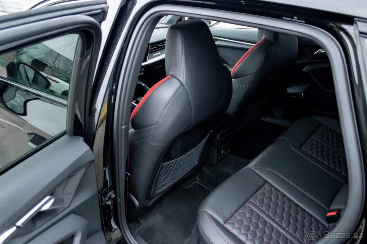 Audi RS3 2.5 TFSI - 12