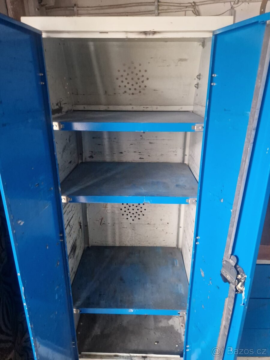 Regály do dodávky - ponk do dodávky - 12