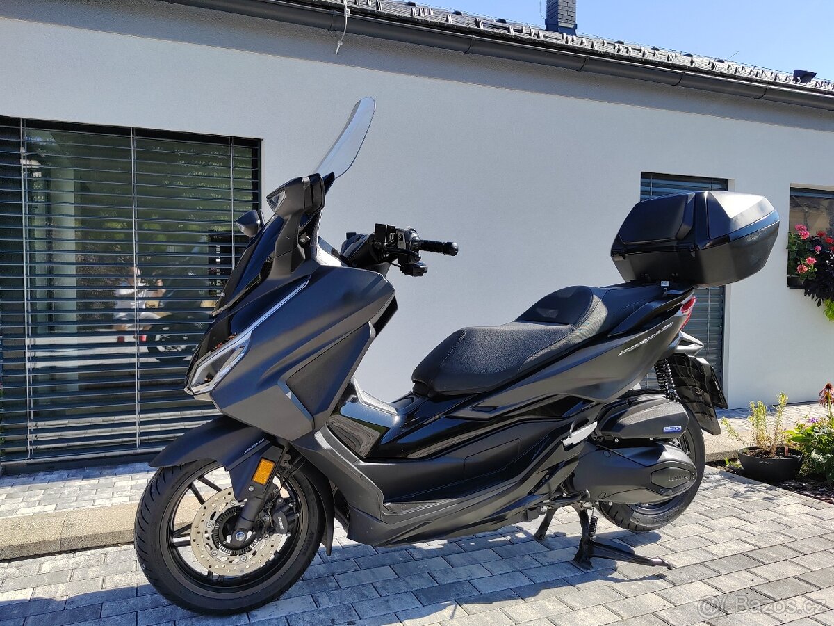 Honda Forza 350 - 12