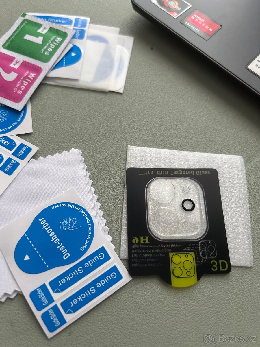 Obaly na iPhone 11 - 12