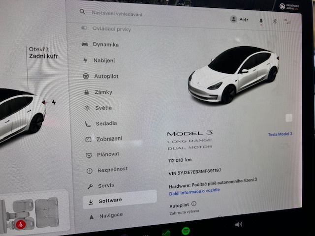 Tesla model 3 Long Range Refresh 4x4, 2021, tažné, DPH - 12